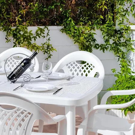 Espanatour Aguamarina شقة